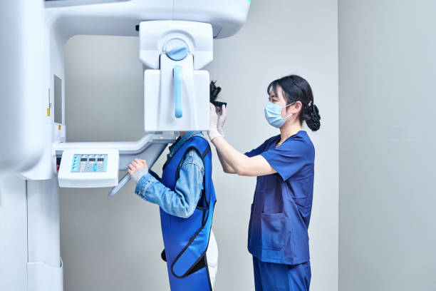 Best Emergency Tooth Extraction in Risg Sun, IN